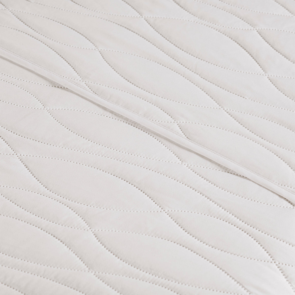 Edredón Novo White MAT